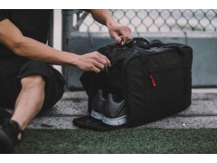 Что нужно класть в фитнес-сумку перед тренировкой